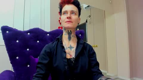 Sellena and Kenny online show from December 2025 07:53:01 PM