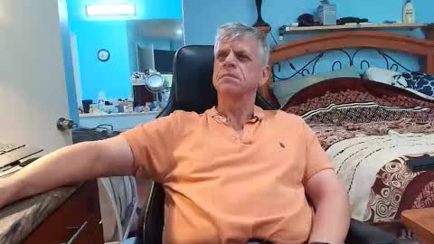 Snapshot of kent_ham chatting on April 2026 11:10:02 PM kent_ham online show from April 2026 11:10:02 PM