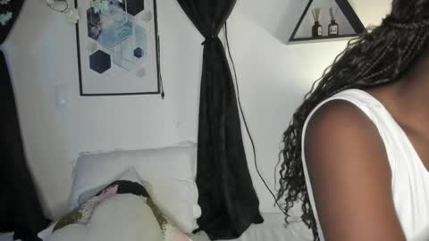 KENTHA  online show from March 2026 10:32:02 AM