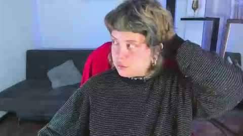 Kenzie online show from November 2025 04:40:01 AM