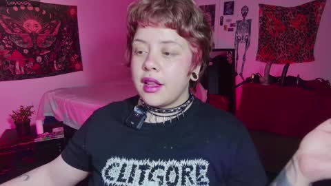 Kenzie online show from April 2026 06:43:02 AM