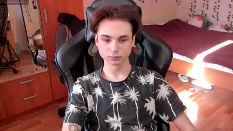 Snapshot of keorinav chatting on October 2025 11:07:02 AM Looking for a moderator I PVT IS OPEN online show from October 2025 11:07:02 AM