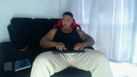 Snapshot of kerlinn2711 chatting on March 2025 09:11:02 PM dany wolf002 online show from March 2025 09:11:02 PM