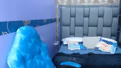 K E R L Y online show from October 2025 02:39:02 PM