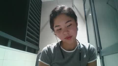 Jenny  online show from October 2025 11:21:02 AM