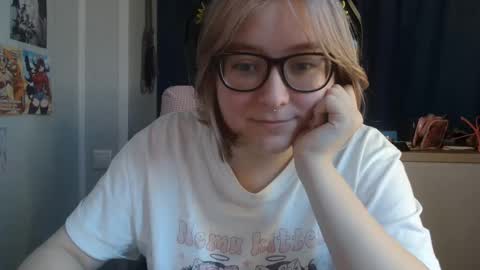 Jenny  online show from October 2025 07:31:02 AM