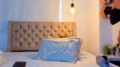 Kery Hillson online show from March 2026 01:44:02 PM