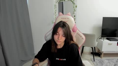 kesh_mne online show from November 2025 09:54:02 AM