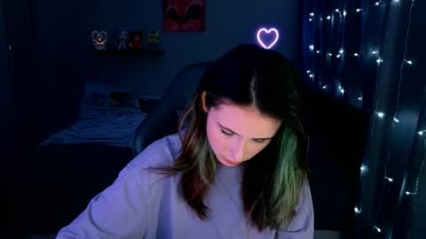 Snapshot of keti_moon chatting on January 2026 06:22:01 PM Keti 3 online show from January 2026 06:22:01 PM