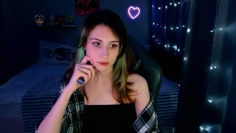 Snapshot of keti_moon chatting on February 2026 06:26:01 PM Keti 3 online show from February 2026 06:26:01 PM