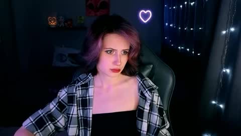 Snapshot of keti_moon chatting on April 2026 07:07:01 PM Keti 3 online show from April 2026 07:07:01 PM