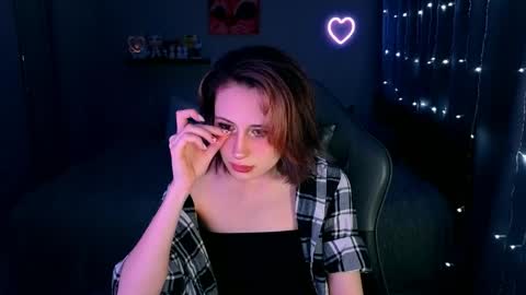 Snapshot of keti_moon chatting on April 2026 06:55:01 PM Keti 3 online show from April 2026 06:55:01 PM