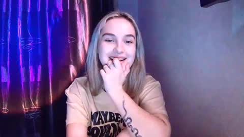 Snapshot of keticam chatting on December 2024 04:51:01 PM keticam online show from December 2024 04:51:01 PM