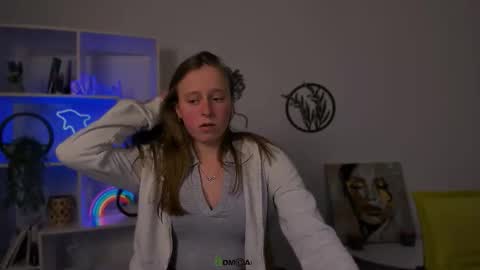 keuli_li online show from January 2026 07:28:02 PM