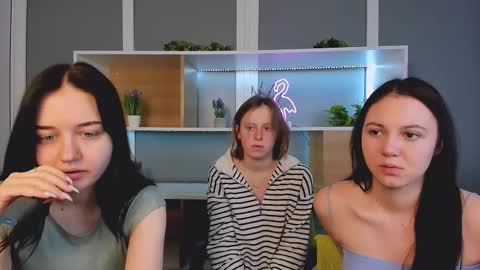 keuli_li online show from February 2026 06:39:02 AM