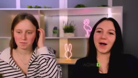 keuli_li online show from February 2026 07:57:02 PM