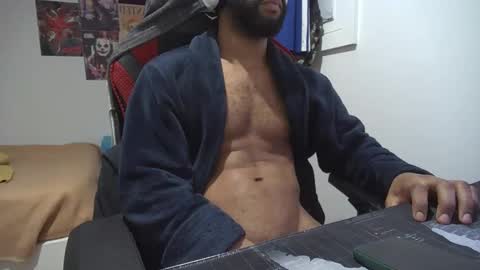 kevi4 online show from January 2025 06:13:01 AM