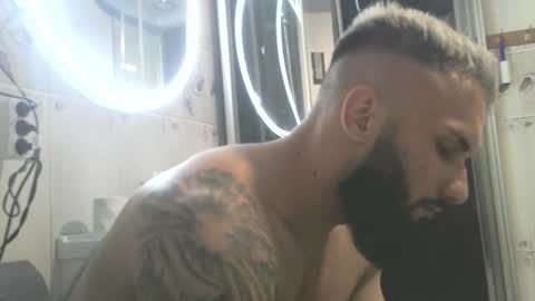 Snapshot of kevin_muscle1 chatting on January 2026 06:02:02 PM Kevin online show from January 2026 06:02:02 PM