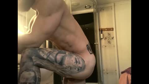 Snapshot of kevin_muscle1 chatting on January 2026 08:41:01 AM Kevin online show from January 2026 08:41:01 AM