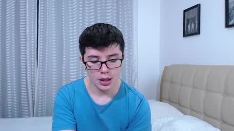 Snapshot of kevinhunts chatting on October 2025 10:30:01 PM Kevin online show from October 2025 10:30:01 PM
