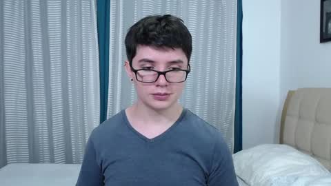 Snapshot of kevinhunts chatting on October 2025 12:55:01 AM Kevin online show from October 2025 12:55:01 AM