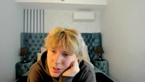 Kevin online show from October 2025 02:39:02 PM