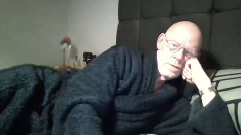 kevlooking4sez online show from January 2025 11:27:02 PM