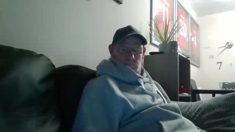 kevlooking4sez online show from September 2025 07:39:01 PM