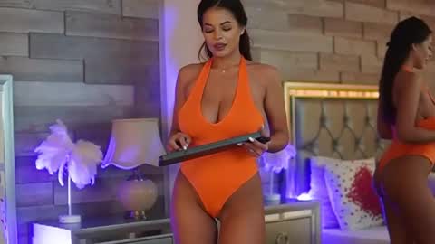 keylaconner online show from February 2025 11:22:01 AM