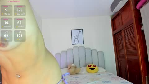 Snapshot of keylly_cute chatting on December 2024 02:23:01 AM keylly online show from December 2024 02:23:01 AM