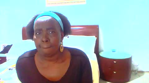 keysenbarxx19 online show from April 2026 06:27:02 PM