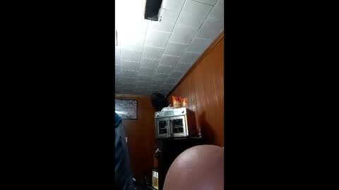 kfrost380 online show from October 2025 08:43:01 PM