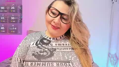 Snapshot of kharla_marin chatting on June 2026 01:41:02 AM Kharla Marin online show from June 2026 01:41:02 AM