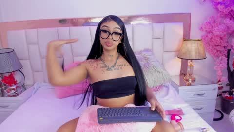 Khelany Isyy  online show from January 2025 12:09:02 AM