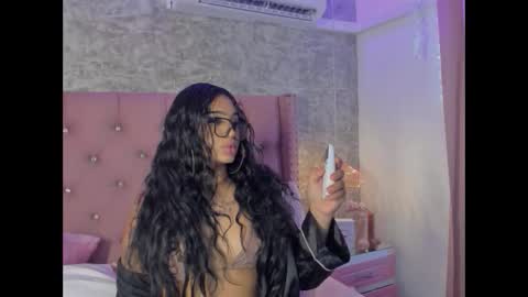 Snapshot of khelany_isyy chatting on February 2026 04:33:01 PM Khelany Isyy online show from February 2026 04:33:01 PM