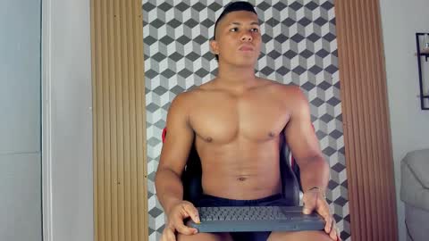 Snapshot of khen_west1 chatting on February 2025 07:46:01 PM khen_west1 online show from February 2025 07:46:01 PM