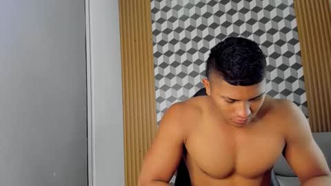 Snapshot of khen_west1 chatting on March 2025 11:49:02 PM khen_west1 online show from March 2025 11:49:02 PM