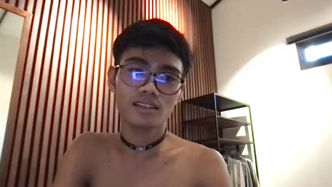 Snapshot of khkitty73 chatting on March 2025 08:09:01 AM khkitty73 online show from March 2025 08:09:01 AM