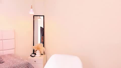 Khloe online show from February 2026 02:23:01 PM