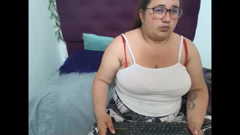 khloe_tommson_ online show from September 2025 12:31:02 PM