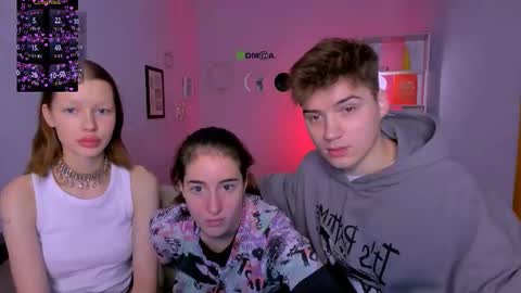 khloebeauty online show from November 2025 08:27:02 PM