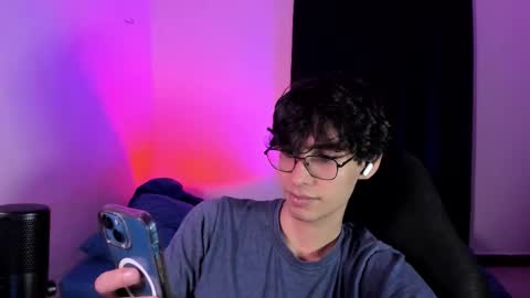 khozler_ online show from November 2025 12:49:01 AM