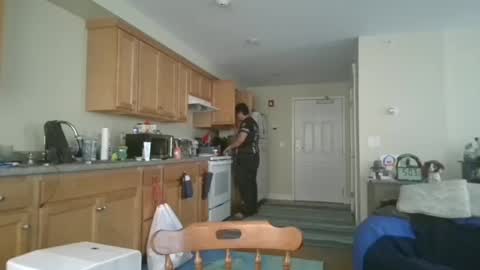 CJ online show from October 2025 09:01:01 PM