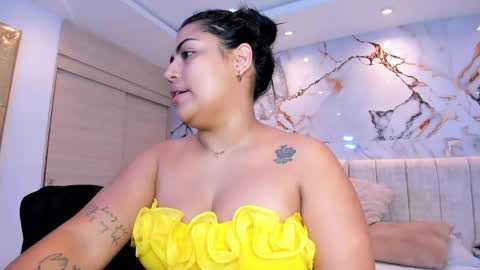 Snapshot of kiana_cream chatting on May 2026 11:28:01 AM N M online show from May 2026 11:28:01 AM