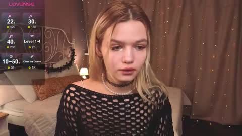 Kiana online show from December 2025 05:56:01 AM