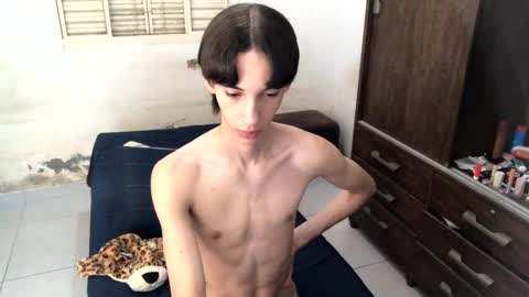 Snapshot of kiantwink chatting on December 2024 08:51:01 PM kiantwink online show from December 2024 08:51:01 PM