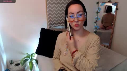 Kiara Bermont online show from January 2026 04:34:01 PM