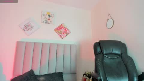 Valery online show from November 2025 11:40:02 AM