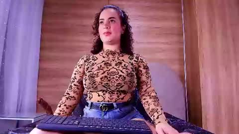 kiaralopez_ online show from June 2026 03:09:02 AM