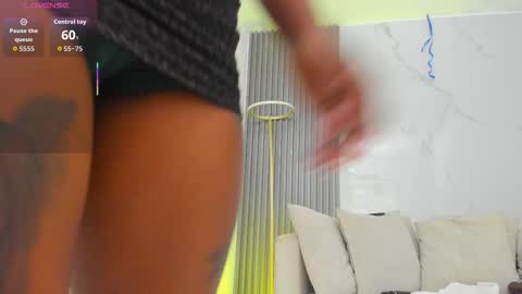 kiaratentation online show from November 2025 07:51:02 PM